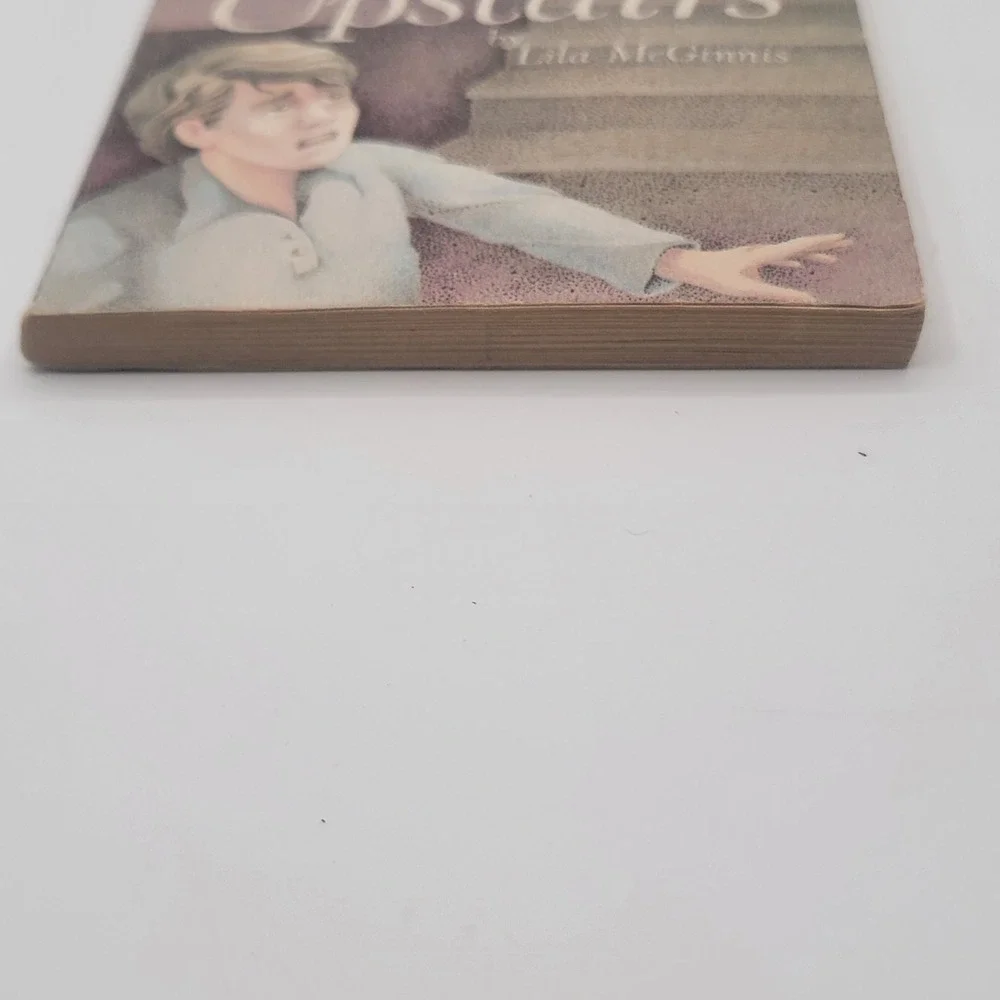 Lila‎ McGinnis The Ghost Upstairs Paperback 1984 Weekly Reader Books Good